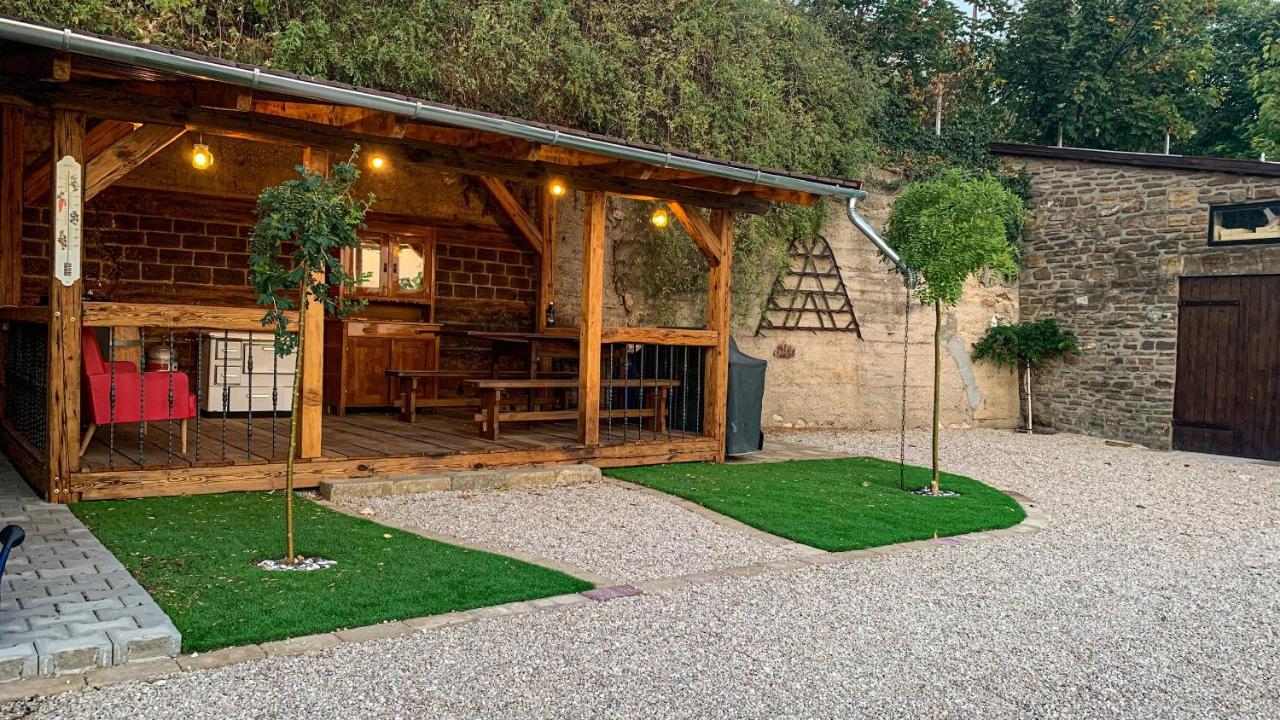 טיהאני T.H.Ny Village Inn Cottage מראה חיצוני תמונה